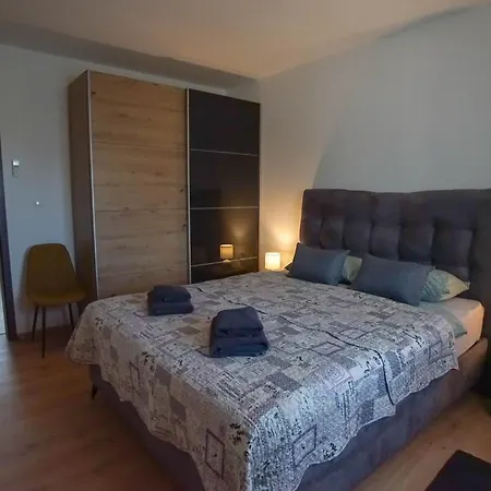 Apartment Apartman Petra