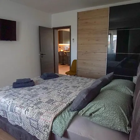 Apartment Apartman Petra Opuzen (Dubrovnik-Neretva)